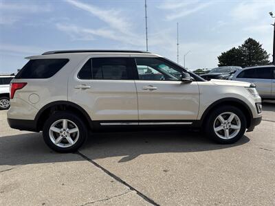 2017 Ford Explorer XLT   - Photo 9 - South Sioux City, NE 68776
