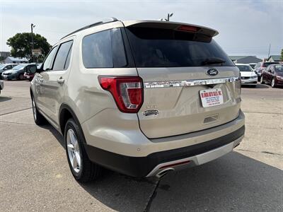2017 Ford Explorer XLT   - Photo 5 - South Sioux City, NE 68776