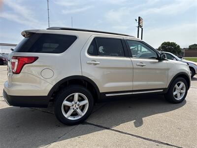 2017 Ford Explorer XLT   - Photo 8 - South Sioux City, NE 68776