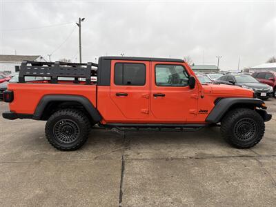 2020 Jeep Gladiator Sport   - Photo 5 - South Sioux City, NE 68776
