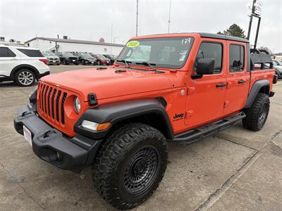 2020 Jeep Gladiator Sport   - Photo 1 - South Sioux City, NE 68776
