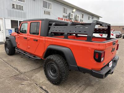 2020 Jeep Gladiator Sport   - Photo 3 - South Sioux City, NE 68776