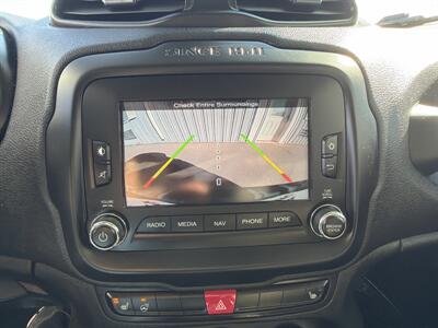 2016 Jeep Renegade Latitude 75th Anniversary   - Photo 29 - South Sioux City, NE 68776