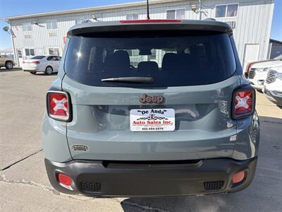 2016 Jeep Renegade Latitude 75th Anniversary   - Photo 5 - South Sioux City, NE 68776