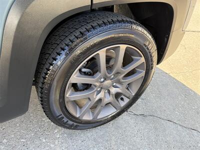 2016 Jeep Renegade Latitude 75th Anniversary   - Photo 11 - South Sioux City, NE 68776