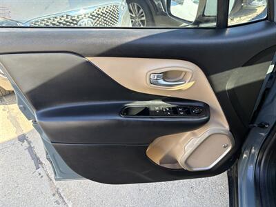 2016 Jeep Renegade Latitude 75th Anniversary   - Photo 13 - South Sioux City, NE 68776