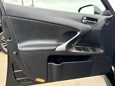 2011 Lexus IS 250   - Photo 15 - South Sioux City, NE 68776