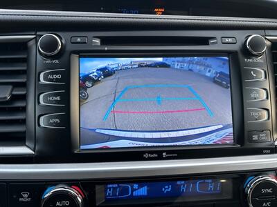 2015 Toyota Highlander XLE   - Photo 19 - South Sioux City, NE 68776