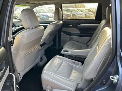 2015 Toyota Highlander XLE   - Photo 13 - South Sioux City, NE 68776