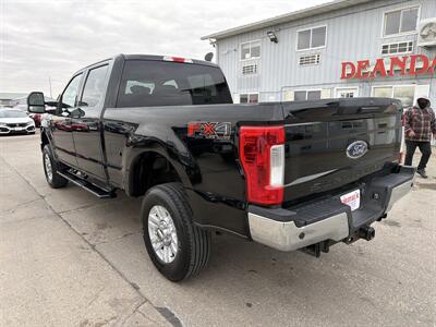 2017 Ford F-250 Super Duty XLT   - Photo 4 - South Sioux City, NE 68776