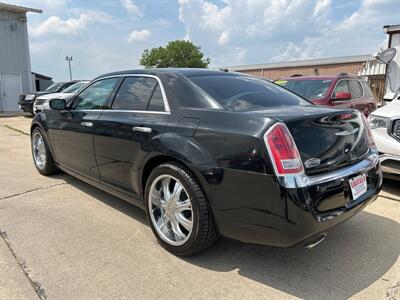 2013 Chrysler 300C   - Photo 3 - South Sioux City, NE 68776