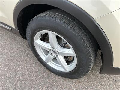 2017 Ford Explorer XLT   - Photo 10 - South Sioux City, NE 68776