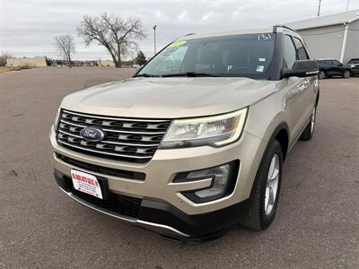 2017 Ford Explorer XLT   - Photo 1 - South Sioux City, NE 68776