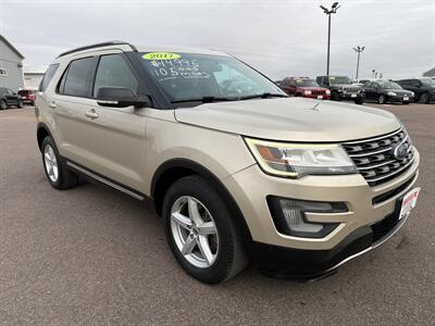 2017 Ford Explorer XLT   - Photo 8 - South Sioux City, NE 68776