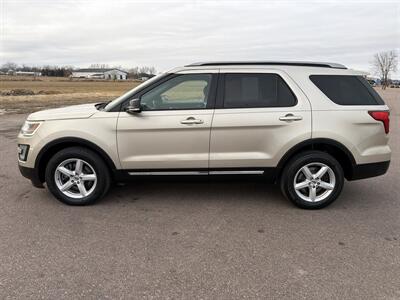 2017 Ford Explorer XLT   - Photo 3 - South Sioux City, NE 68776