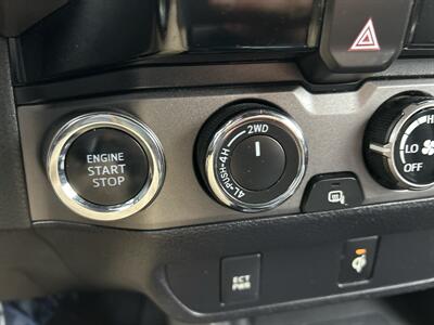 2016 Toyota Tacoma TRD Sport   - Photo 23 - South Sioux City, NE 68776