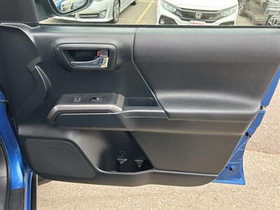 2016 Toyota Tacoma TRD Sport   - Photo 19 - South Sioux City, NE 68776