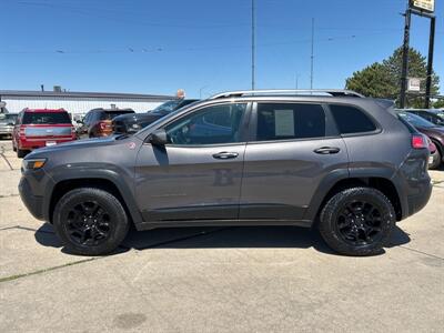 2019 Jeep Cherokee Trailhawk   - Photo 2 - South Sioux City, NE 68776