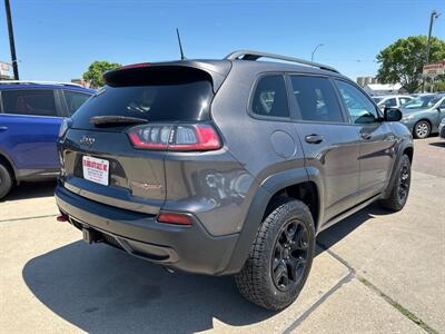 2019 Jeep Cherokee Trailhawk   - Photo 5 - South Sioux City, NE 68776