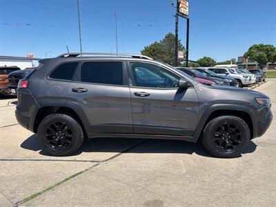 2019 Jeep Cherokee Trailhawk   - Photo 6 - South Sioux City, NE 68776