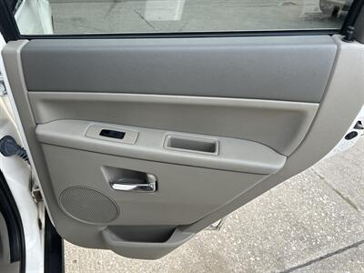 2005 Jeep Grand Cherokee Limited   - Photo 18 - South Sioux City, NE 68776