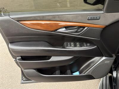 2018 Cadillac Escalade ESV Luxury   - Photo 13 - South Sioux City, NE 68776