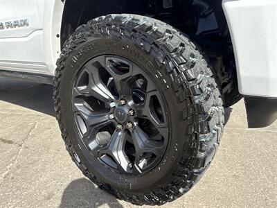 2019 RAM 1500 Laramie Longhorn   - Photo 12 - South Sioux City, NE 68776