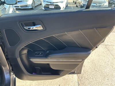 2014 Dodge Charger R/T   - Photo 17 - South Sioux City, NE 68776