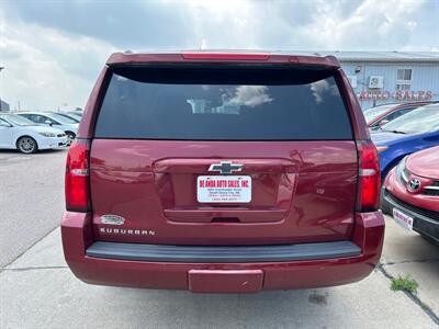 2020 Chevrolet Suburban LT   - Photo 4 - South Sioux City, NE 68776