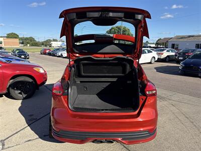 2018 Ford Focus ST   - Photo 18 - South Sioux City, NE 68776