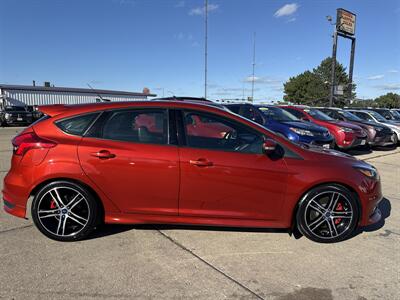 2018 Ford Focus ST   - Photo 9 - South Sioux City, NE 68776
