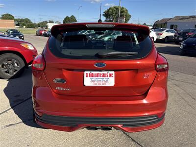 2018 Ford Focus ST   - Photo 6 - South Sioux City, NE 68776