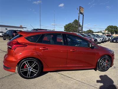 2018 Ford Focus ST   - Photo 8 - South Sioux City, NE 68776