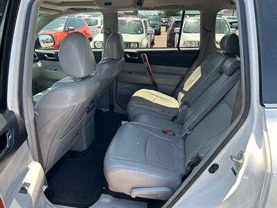 2013 Toyota Highlander 4WD V6 Limited   - Photo 13 - South Sioux City, NE 68776