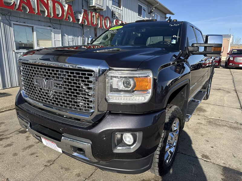 2015 GMC Sierra 2500HD Denali   - Photo 1 - South Sioux City, NE 68776
