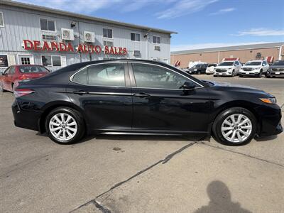 2019 Toyota Camry SE   - Photo 7 - South Sioux City, NE 68776