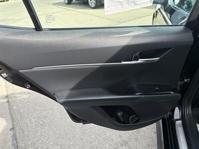 2019 Toyota Camry SE   - Photo 16 - South Sioux City, NE 68776