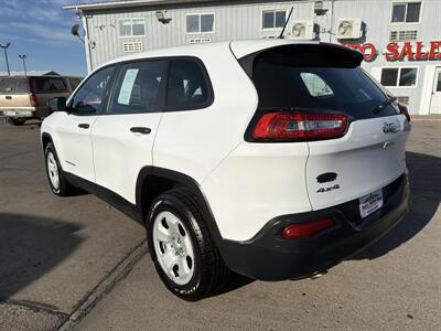 2016 Jeep Cherokee Sport   - Photo 4 - South Sioux City, NE 68776