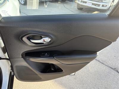 2016 Jeep Cherokee Sport   - Photo 18 - South Sioux City, NE 68776