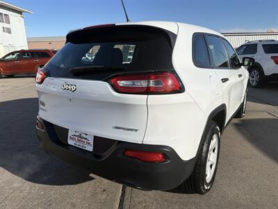 2016 Jeep Cherokee Sport   - Photo 6 - South Sioux City, NE 68776