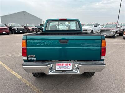 1996 Nissan Truck XE   - Photo 6 - South Sioux City, NE 68776