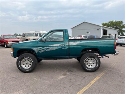 1996 Nissan Truck XE   - Photo 3 - South Sioux City, NE 68776