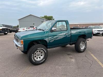 1996 Nissan Truck XE   - Photo 2 - South Sioux City, NE 68776