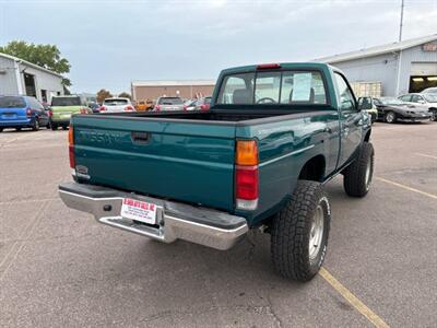 1996 Nissan Truck XE   - Photo 7 - South Sioux City, NE 68776