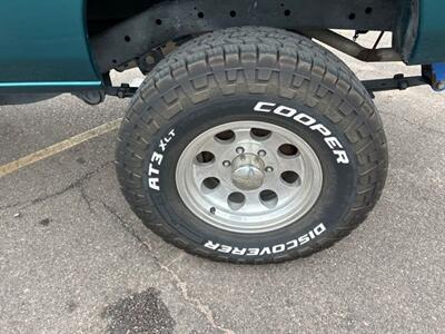 1996 Nissan Truck XE   - Photo 15 - South Sioux City, NE 68776