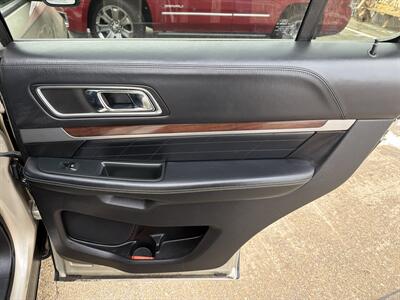 2017 Ford Explorer Platinum   - Photo 22 - South Sioux City, NE 68776