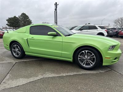 2014 Ford Mustang V6 Premium - Photo 10 - South Sioux City, NE 68776