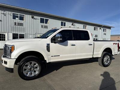 2019 Ford F-250 Super Duty Platinum   - Photo 2 - South Sioux City, NE 68776
