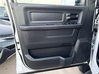 2012 RAM 3500 ST   - Photo 15 - South Sioux City, NE 68776