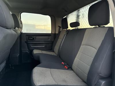 2012 RAM 3500 ST   - Photo 16 - South Sioux City, NE 68776